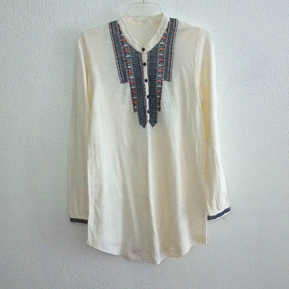 White long sleeve shirt, with cross stitch embroidery details, - Picture 3 of 8
